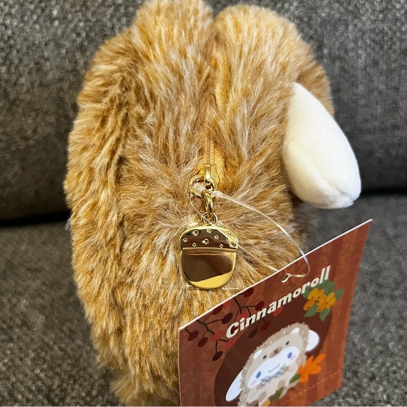 BNWT Japan Cinnamoroll zippered Pouch (Forest Small Animals) - Picture 7 of 11